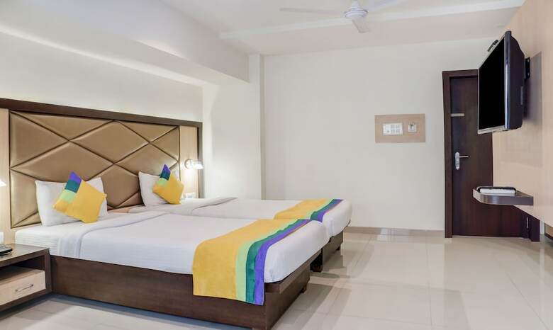 Hotel Treebo Trip Everest Lodging