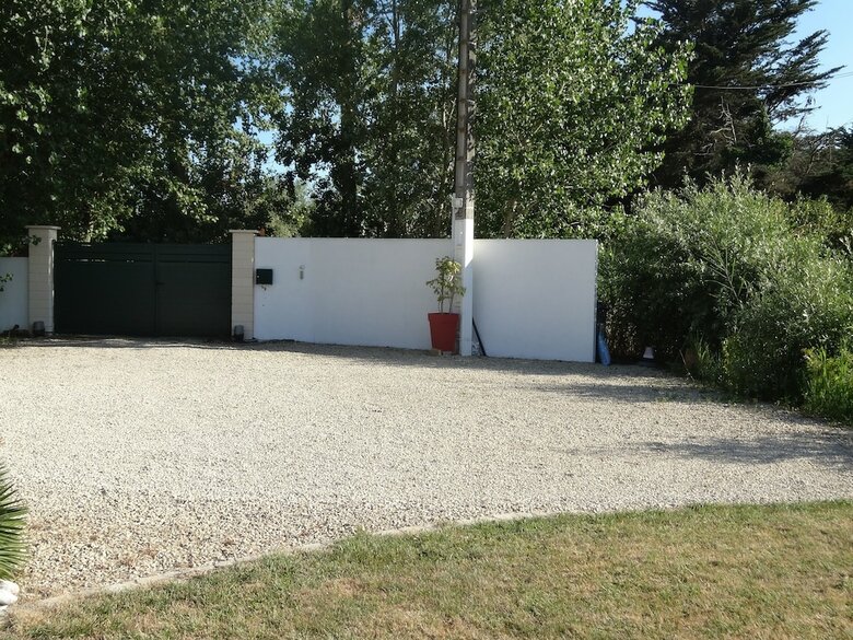 Chambre D'h�te Blanche Pierre B&B