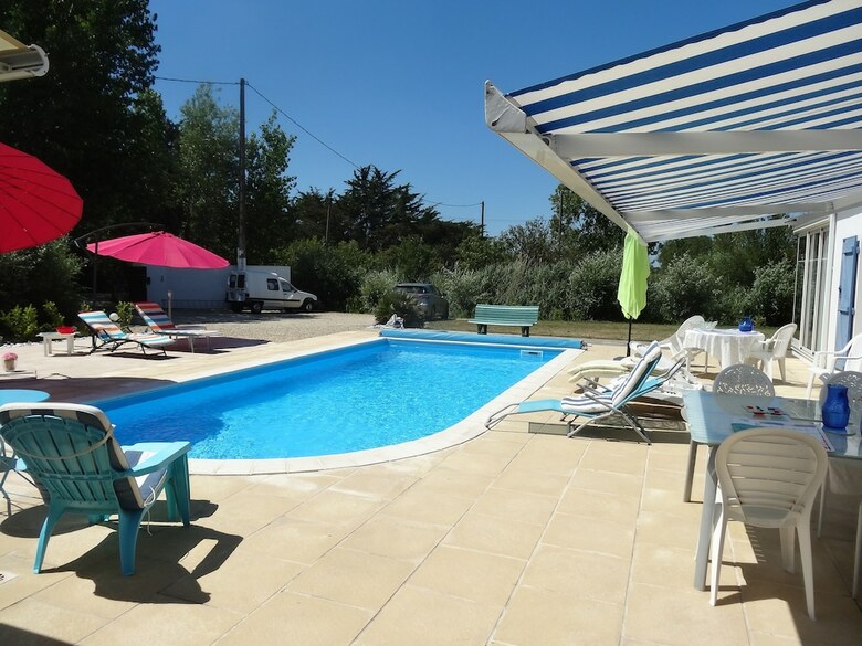 Chambre D'h�te Blanche Pierre B&B
