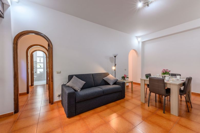 Villa Valverde Apartments