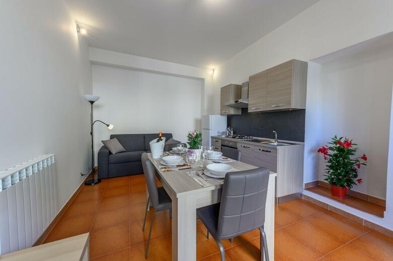 Villa Valverde Apartments