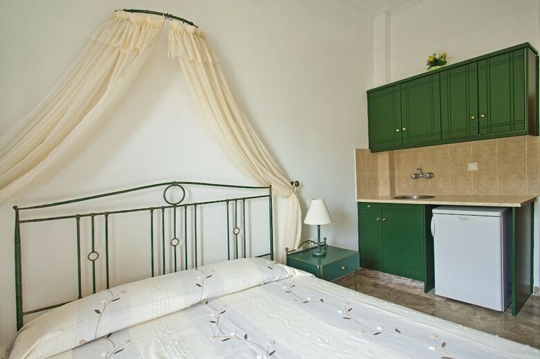 Apartamentos Ifestia Hotel Santorini