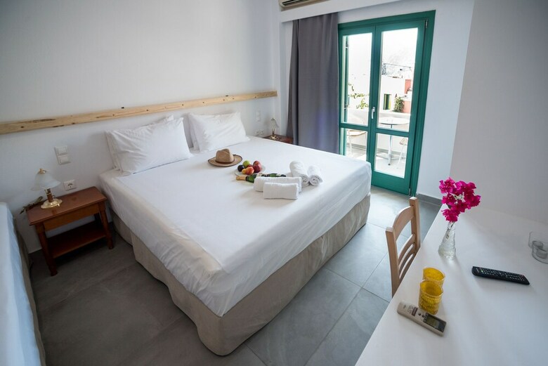 Apartamentos Ifestia Hotel Santorini