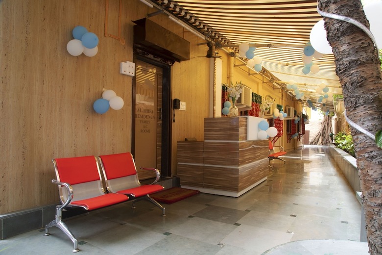 Hotel Al Shifa Residency