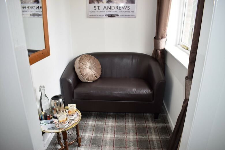 Bed & Breakfast The Highlandman Station