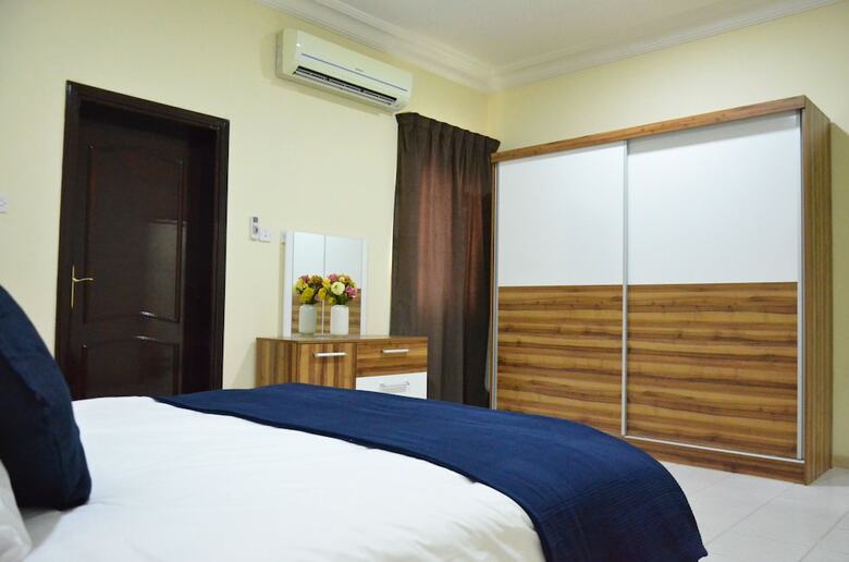 Apartamentos Meridiana Residences