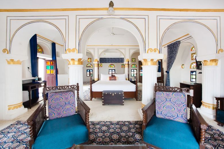 Hotel Bara Bungalow Kalwar, Jaipur - A Rosakue Collection
