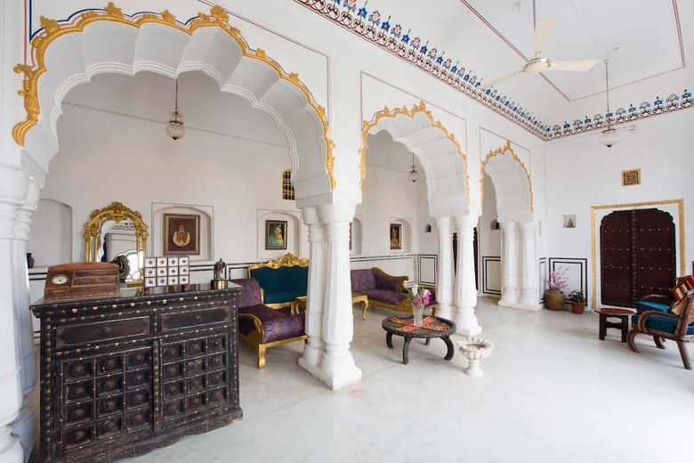 Hotel Bara Bungalow Kalwar, Jaipur - A Rosakue Collection