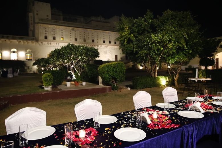 Hotel Bara Bungalow Kalwar, Jaipur - A Rosakue Collection