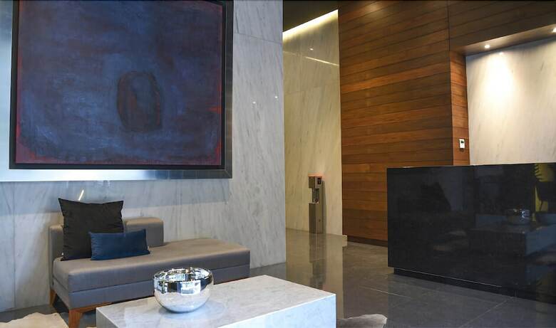 Aparthotel Suites Bq