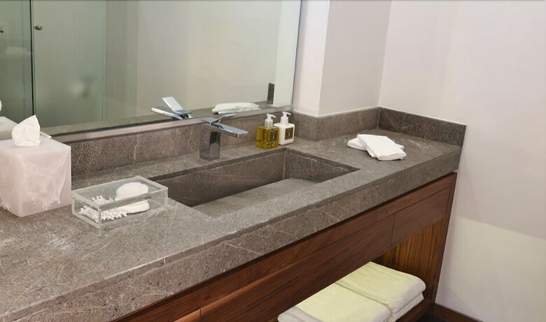 Aparthotel Suites Bq
