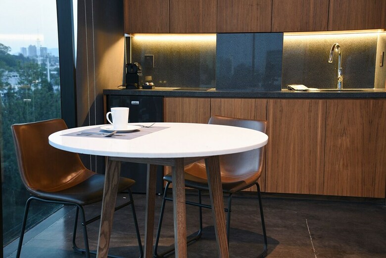 Aparthotel Suites Bq