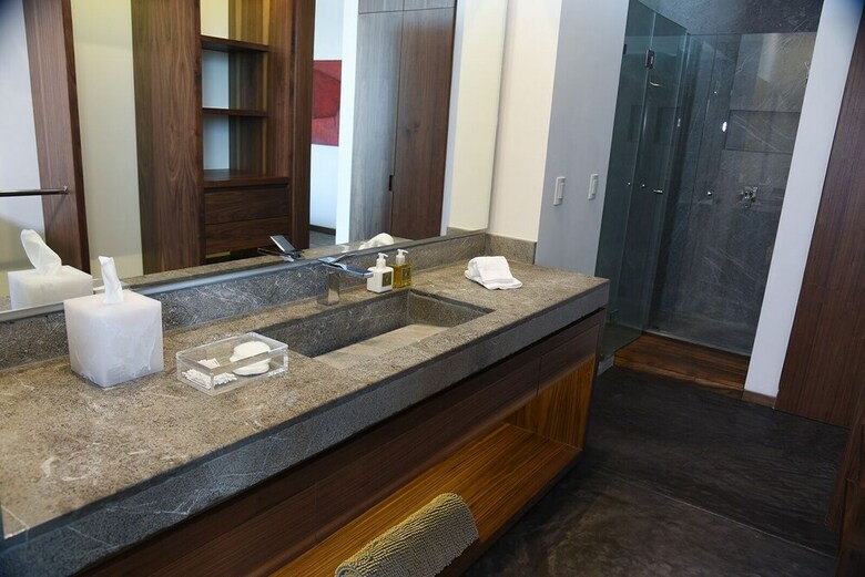 Aparthotel Suites Bq