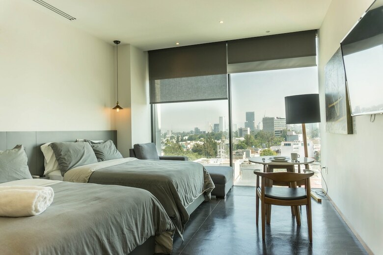 Aparthotel Suites Bq
