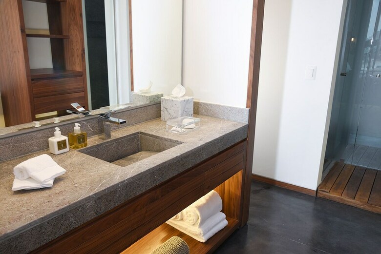 Aparthotel Suites Bq
