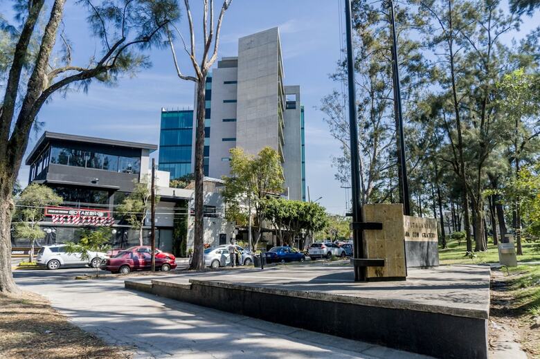 Aparthotel Suites Bq