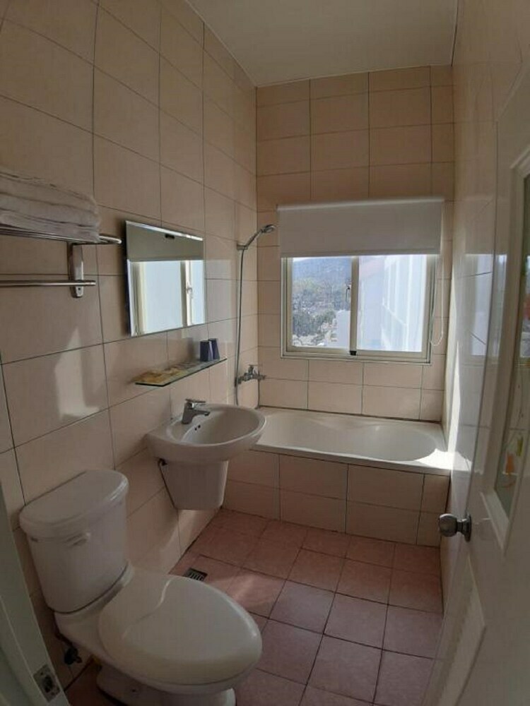 Hotel Hearty Homestay