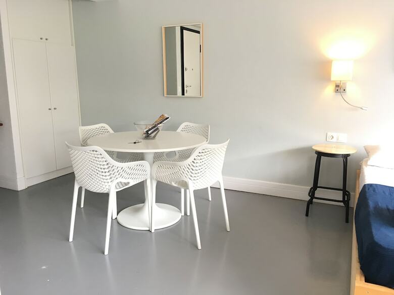 Bed & Breakfast 10 Petraki