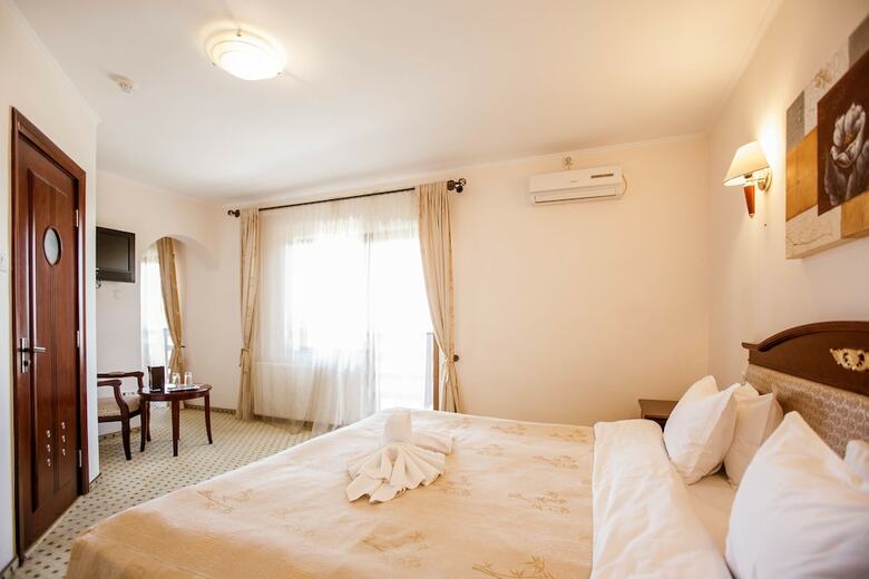 Hotel Hanul Muresenilor