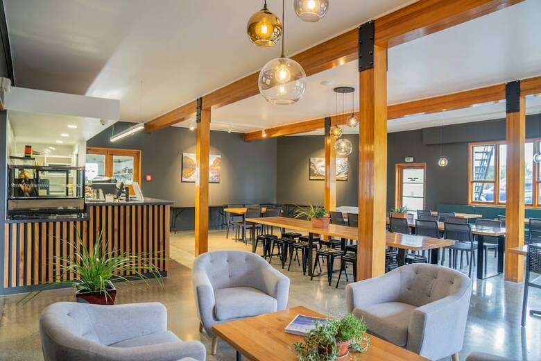 Hostal Lone Moose Backpackers