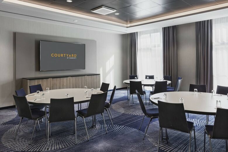 Hotel Courtyard By Marriott Hamburg City