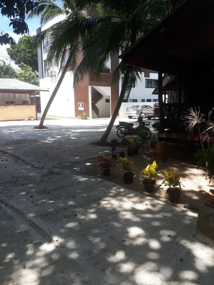 Hotel Sunset Marina Resort