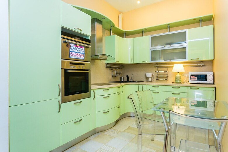 Apartment On B Gnezdnikovskiy 10