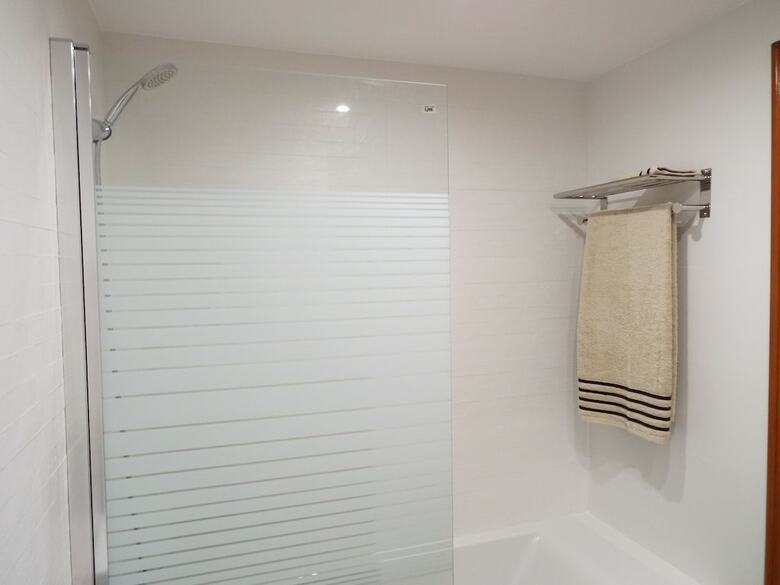 Apartamento de 4 Dormitorios  En J�vea (0633-h)
