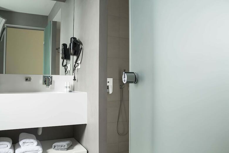 Aparthotel Kyma Suites