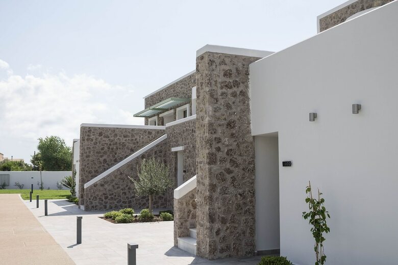 Aparthotel Kyma Suites