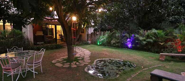 Villa Lantern By Jade