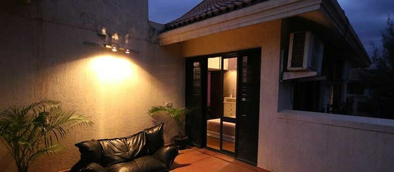 Villa Lantern By Jade