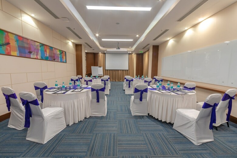 Hotel Four Points By Sheraton Chennai Omr