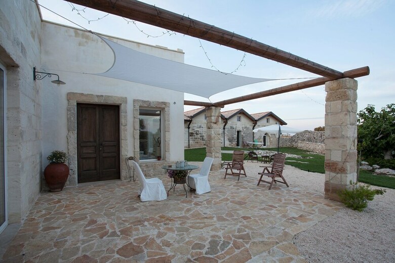 Villa Falcon Home Resort