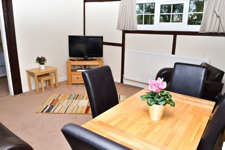Wrenbury Mill Marina Apartments
