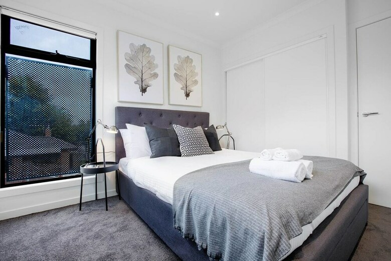 92 Brand New Doncaster Local House