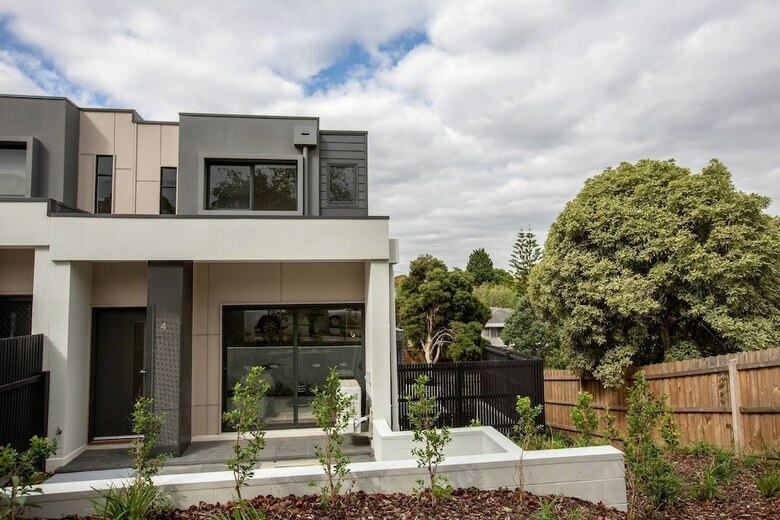 92 Brand New Doncaster Local House
