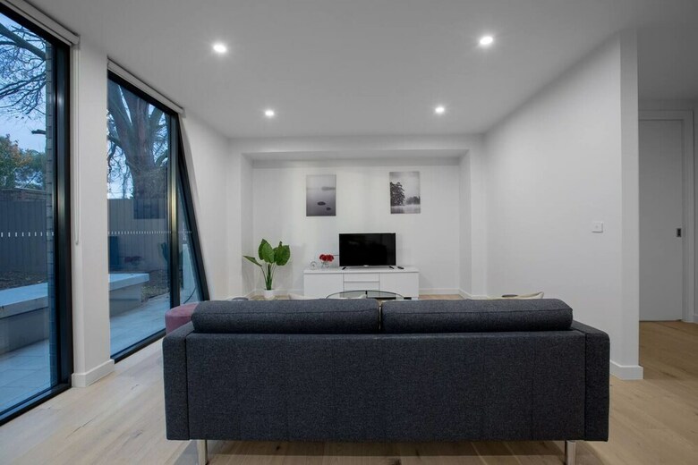 106 Modern Prestige 3-storey New Establishment