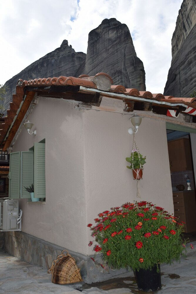 Rina's House Meteora