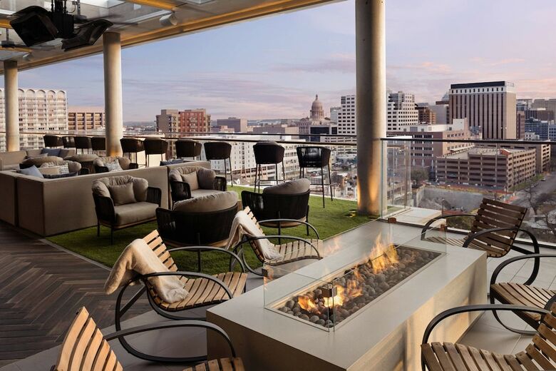 AC Hotel Austin-university