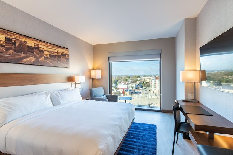 AC Hotel Austin-university