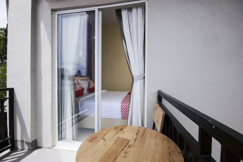 Hostal Oyo 1095 Rap Hotel