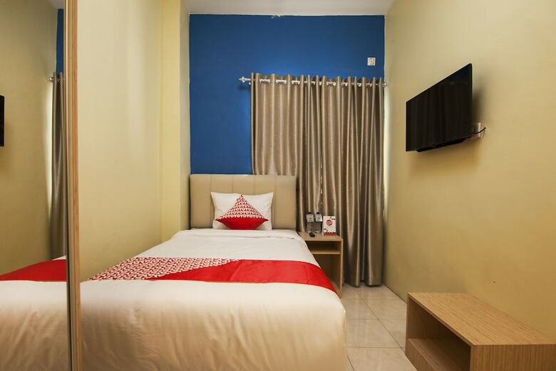 Hostal Oyo 1095 Rap Hotel