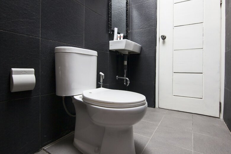 Hostal Oyo 1095 Rap Hotel