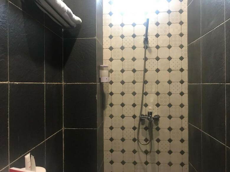 Hostal Oyo 1095 Rap Hotel