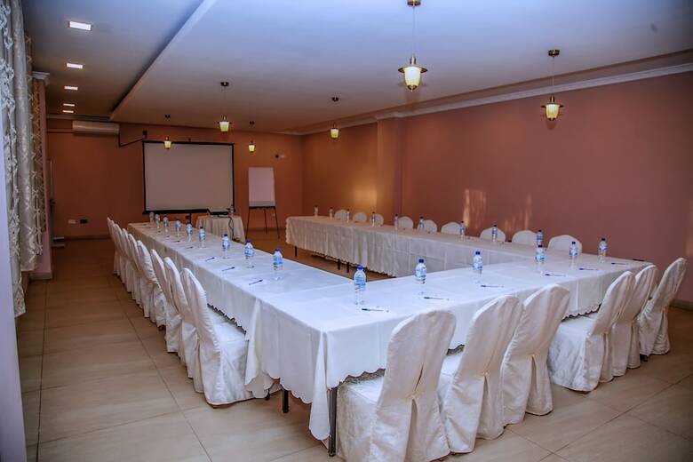 Hotel Melsim Lodge