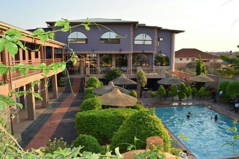 Hotel Melsim Lodge