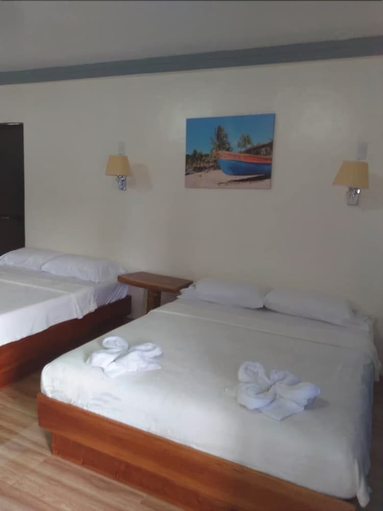 Hotel Aloha Seaside  Resort