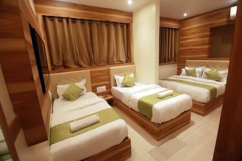 Hotel Al Madina Palace