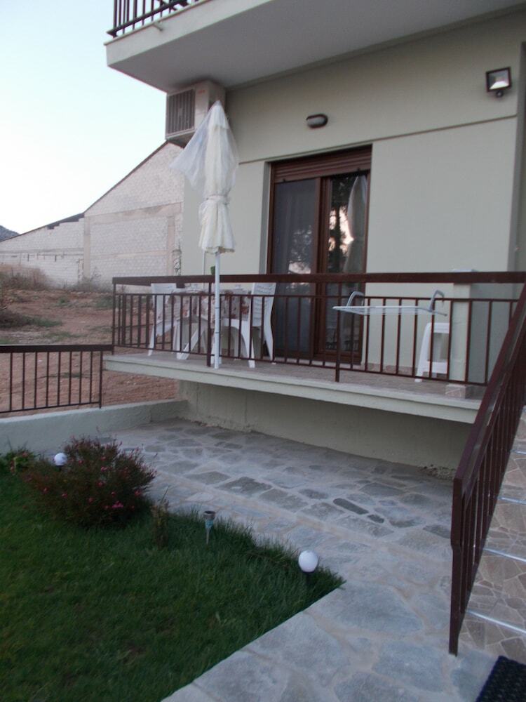 Apartamentos Maria Dina Studios